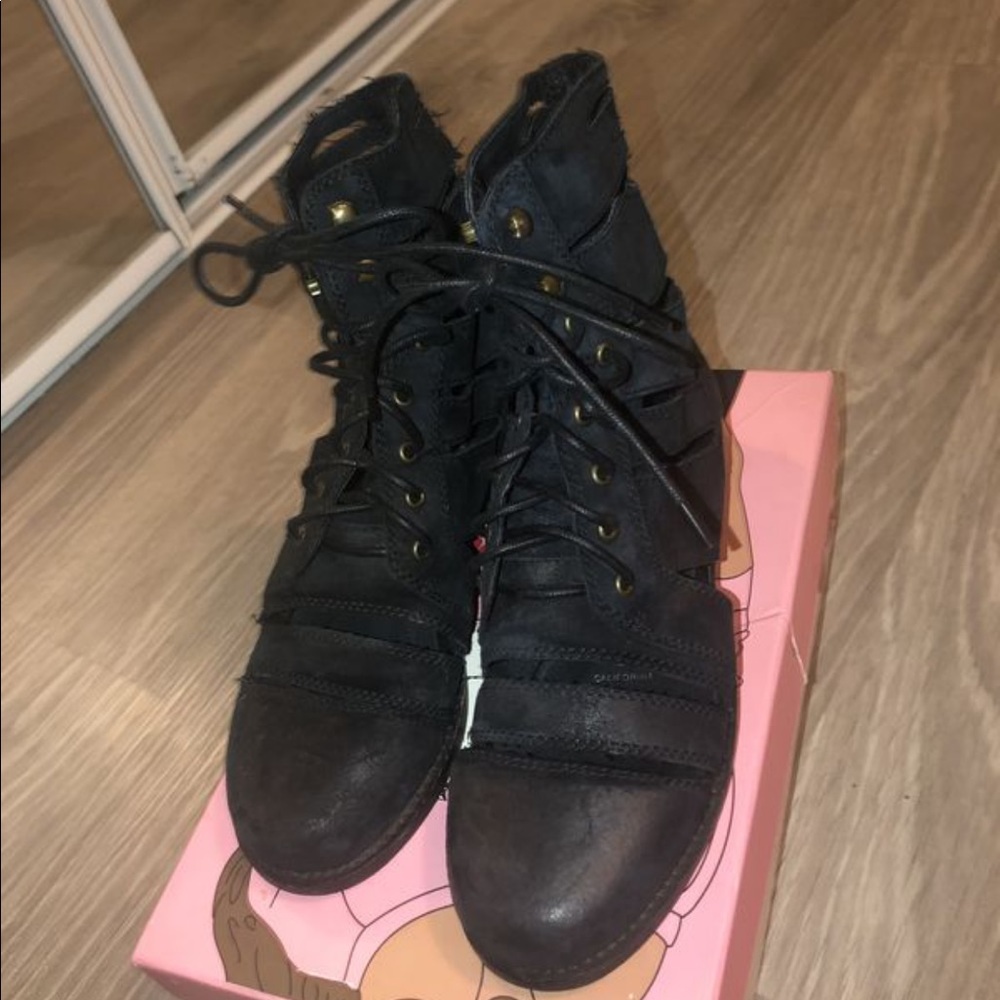 Jeffrey Campbell slashed boots